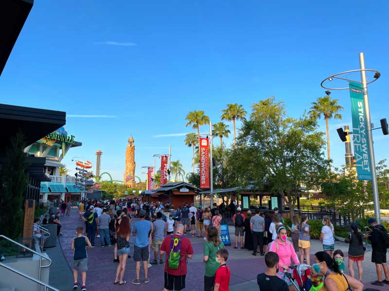 Universal Orlando Resort Early Theme Park Admission Line